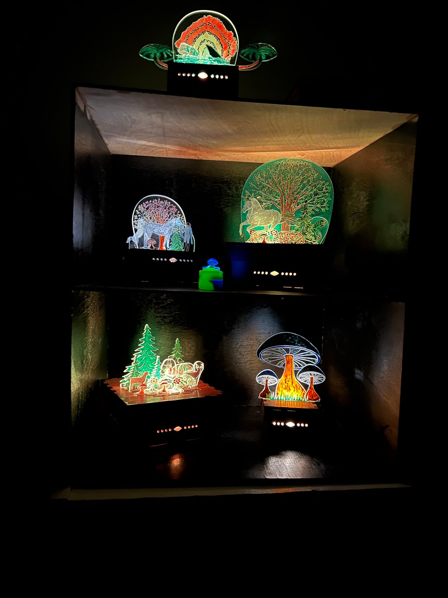 Multiple night light boxes display